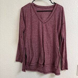lululemon athletica Women's Heather Plum V-Neck Long Sleeve Top